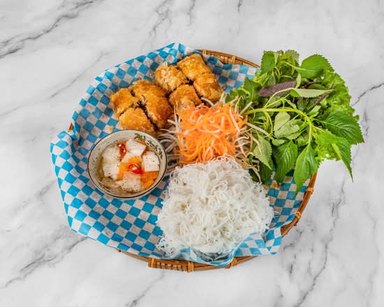 T17. Crab Spring Roll (鲜蟹肉饼)